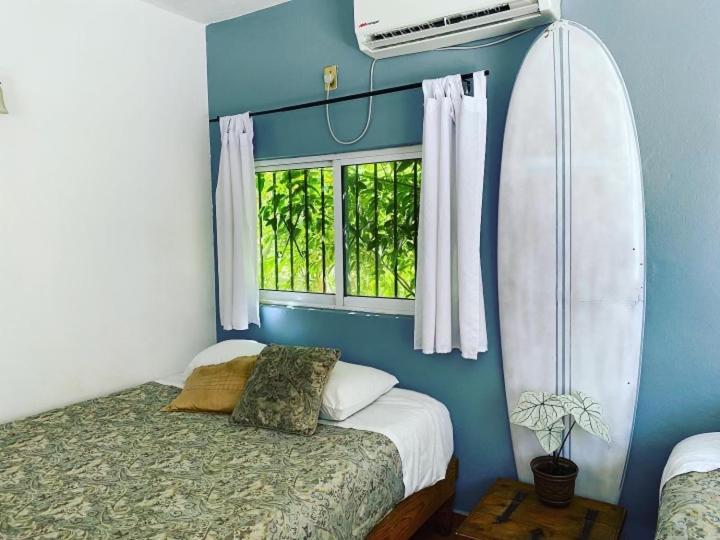 Wandering Monkey Guesthouse Масатлан Екстериор снимка